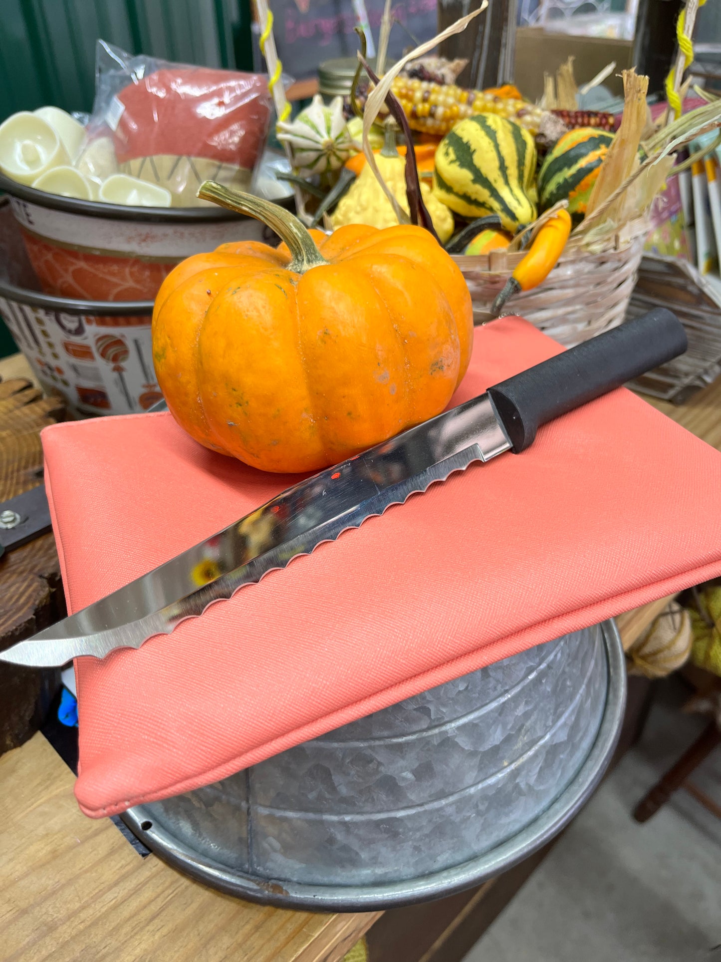 Rada Serrated Slicer